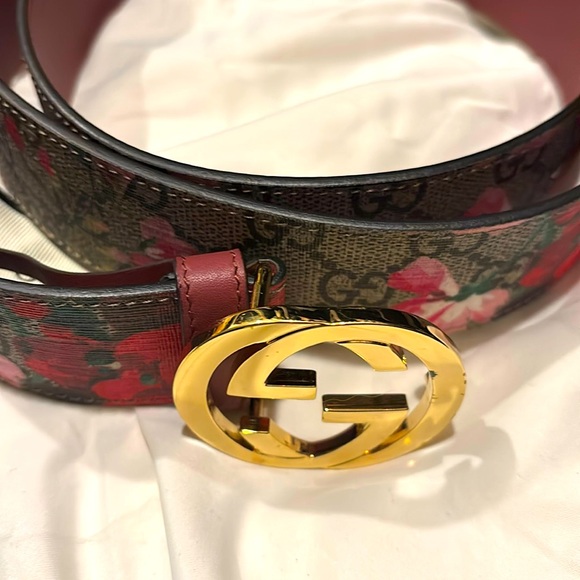 Gucci belt - Picture 1 of 3